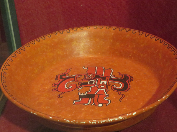BIZEN中南米美術館　皿（レプリカ）